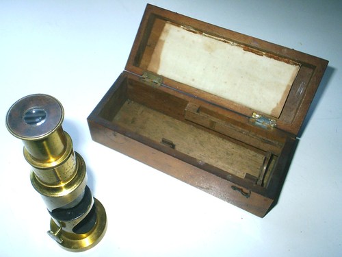 Brackenridge Microscope and Box