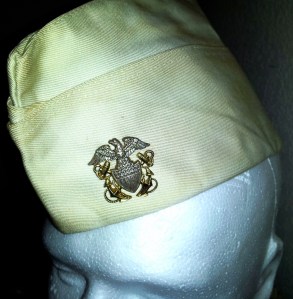 I added the vintage garrison cap officer's crest device to the white garrison cap.