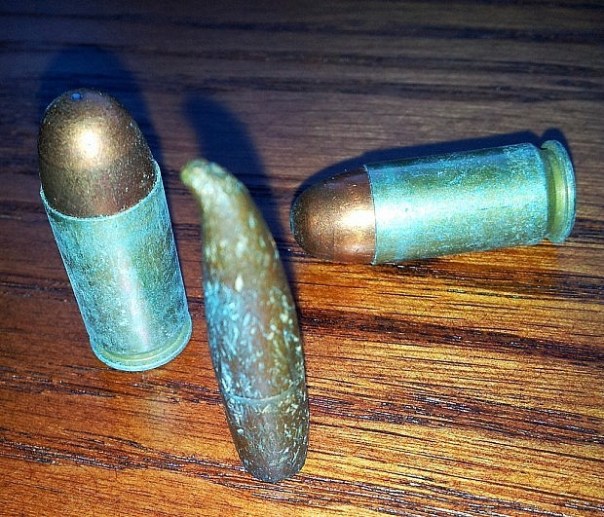 In this view, the mushed tip is easily seen, as are some of the striations.